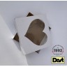 Krabička s okienkom 20x20x3,5cm - biela, SRDCE
